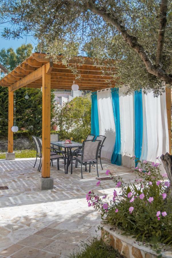 Villa Armonia Vitalades Exterior photo